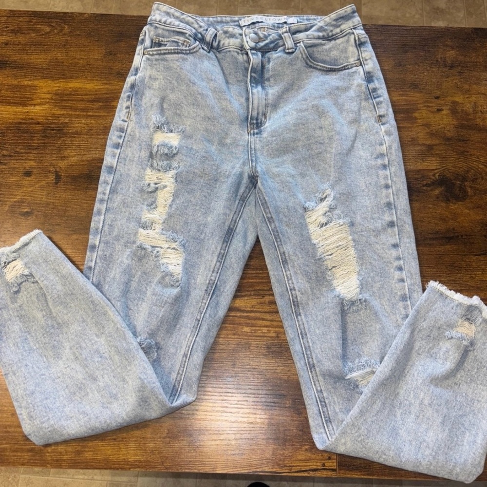 Stylish Light Blue Distressed Women's Jeans